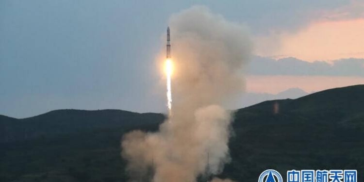 China lanzó el grupo de satélites Zhongzi-02