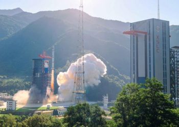 China lanzó un nuevo grupo de satélites de detección