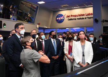 Sánchez visitó el JPL interesado por potenciar la colaboración española con la Nasa y EEUU