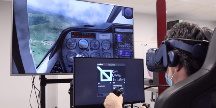Indra crea un simulador de realidad virtual para formar pilotos