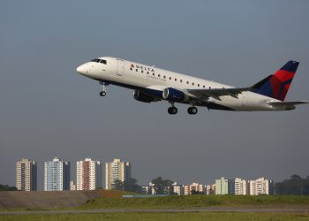 SkyWest encarga a Embraer 16 aviones E175 para operar en la red de Delta