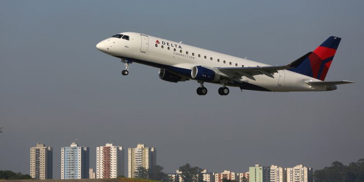 SkyWest encarga a Embraer 16 aviones E175 para operar en la red de Delta