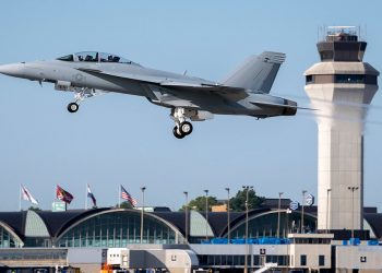 Boeing entrega el primer bloque operativo F/A-18 Super Hornet a la Armada de los EEUU