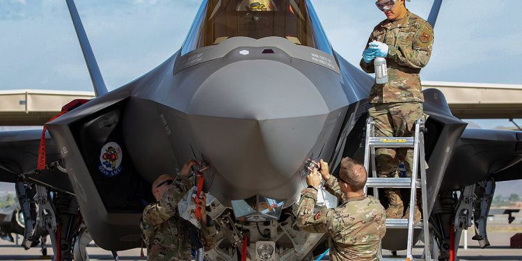 El Pentágono adjudica a Lockheed Martin contratos de mantenimiento de la flota F-35