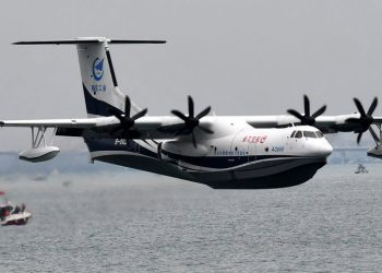 El avión anfibio chino AG600