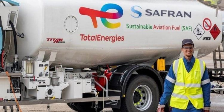 Safran y TotalEnergies se asocian para acelerar la descarbonización de la aviación