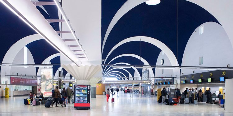 Leonardo actualizará los sistemas de manipulación de equipajes en 10 aeropuertos españoles