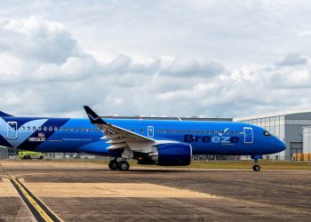 Breeze Airways presentó el primero de sus 80 Airbus A220 encargados
