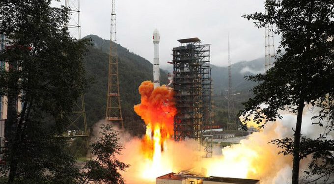 China lanzó el satélite Shijian-21 a la órbita programada