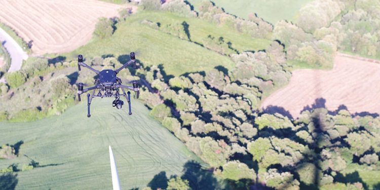 Dron en vuelo