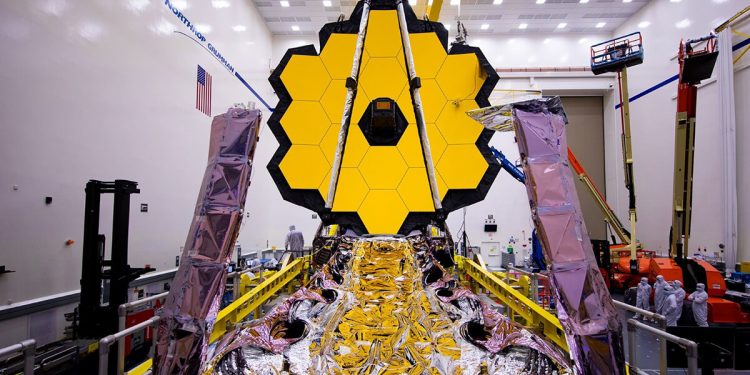 El espectrógrafo de infrarrojos cercanos NIRSpec, de Airbus, viajará al espacio en la misión Webb