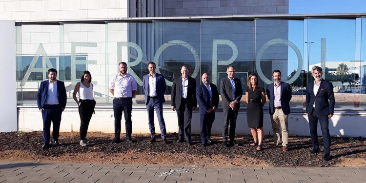 Empresas aeroespaciales andaluzas muestran en Sevilla sus capacidades a principales fabricantes de aviones de EEUU