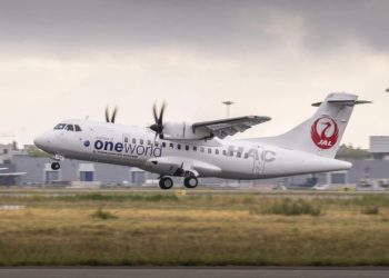HAC recibió el último ATR 42-600 con combustible sostenible