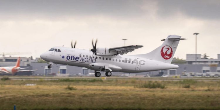 HAC recibió el último ATR 42-600 con combustible sostenible