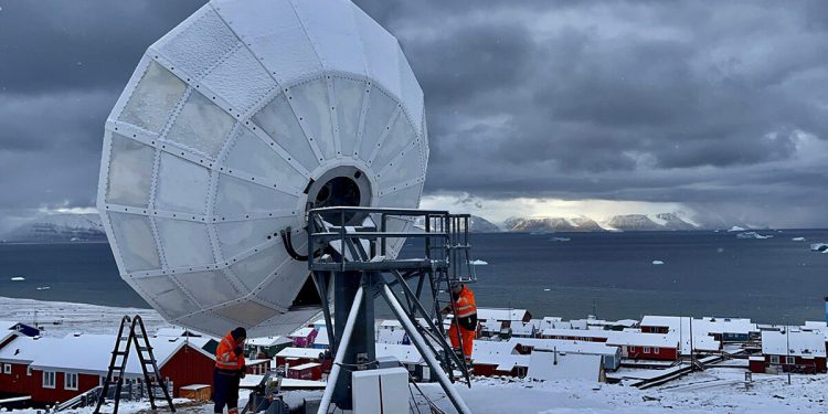 Hispasat ofrece capacidad espacial en Groenlandia