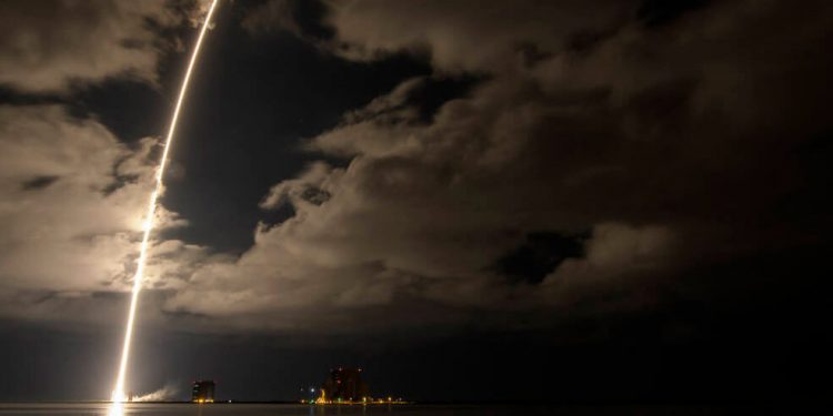 La Nasa lanzó la misión Lucy hacia los asteroides troyanos de Júpiter