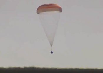 La actriz y el cineasta rusos regresaron a la Tierra procedentes de la ISS