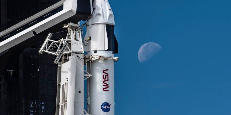 Todo listo para el lanzamiento a la ISS de la nave Dragon Crew-3 con cuatro astronautas