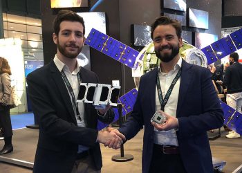 FOSSA Systems se alía con ienai SPACE para el uso de propulsores eléctricos en picosatélites