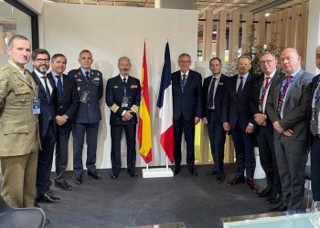 Firma del acuerdo entre Indra y Thales