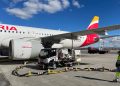 Iberia y Repsol realizan el primer vuelo con biocombustible producido en España con residuos
