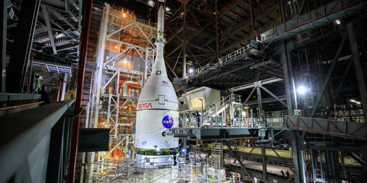 La Nasa prepara las primeras pruebas para el lanzamiento del SLS con la nave Orion en la misión Artemisa I