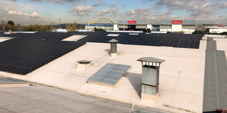Iberia y Getting Greener comienzan a operar la mayor planta de autoconsumo del Ibex en La Muñoza