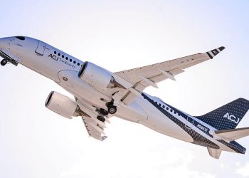 Comlux recibió el primer ACJ TwoTwenty para completar su cabina