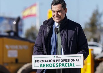 Moreno colocó la primera piedra del Centro de FP Aeroespacial en Sevilla