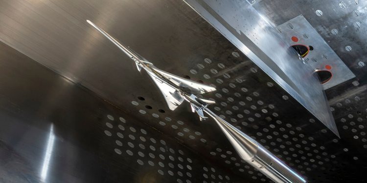 Someten a una maqueta del X-59 supersónico de la Nasa al túnel del viento