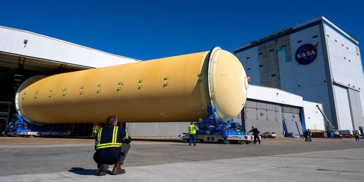 La Nasa prepara el ensamblaje de dos partes principales de la etapa central del SLS para Artemisa II