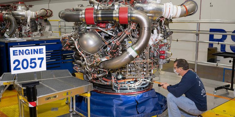 Uno de los motores que impulsarán a la nave Orion de la Nasa