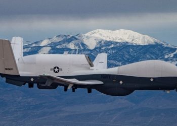 Northrop Grumman entrega el primer MQ-4C Triton IFC-4 a la Marina de EEUU