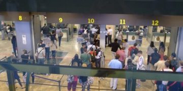 aeropuerto-viajeros