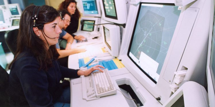 Controladores aereos Enaire