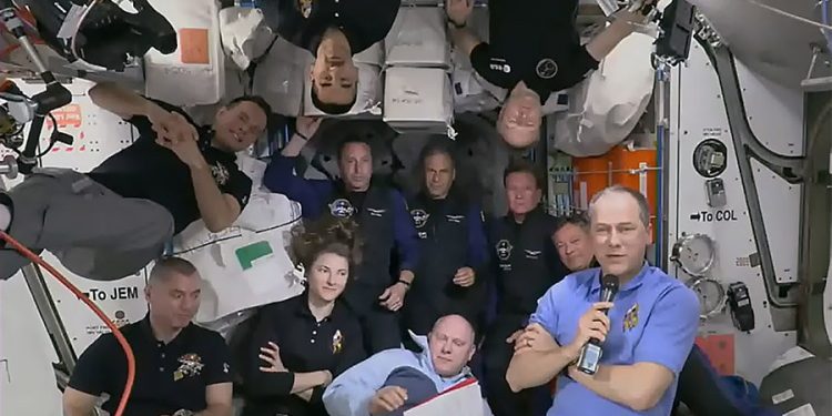 ax-1 en la ISS