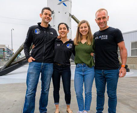 Los futuros tripulantes de la misión Polaris Dawn, de SpaceX, comienzan a entrenar