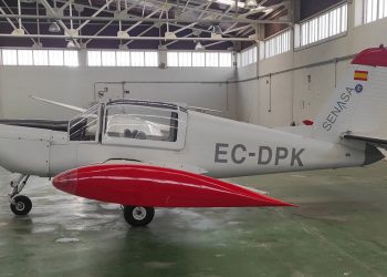 Senasa saca a subasta pública cuatro aviones y un planeador a 150 euros cada uno