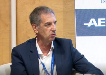 Javier Fernández de Retana, director de Relaciones Institucionales de Aernnova, durante unas jornadas organizadas por Sisteplant.