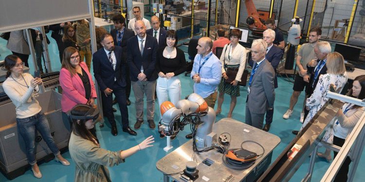 La ministra Morant en el Centro Tecnológico y de Investigación Tekniker