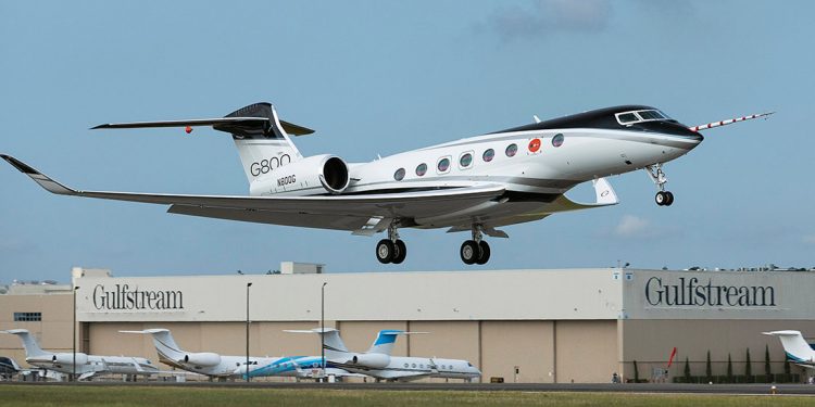 Vuelo inaugural del nuevo G800 de Gulfstream