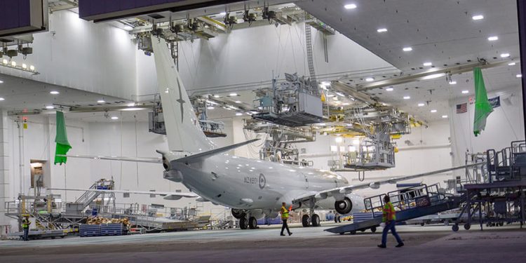 El primer Boeing P-8A Poseidon de Nueva Zelanda salió del taller de pintura