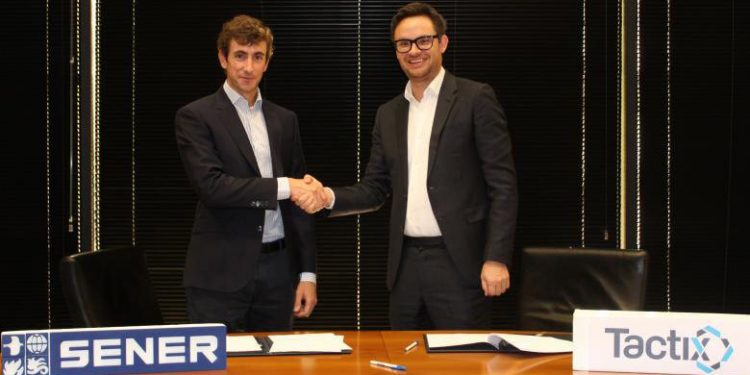 Firma entre Jorge Sendagorta y Ben Neary