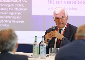 Leonardo y BAE Systems colaboran en el futuro avión de combate