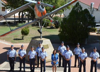La ministra de Defensa agradece el trabajo de la Maestranza Aérea de Albacete