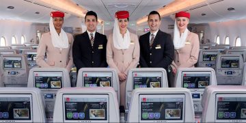 emirates-tripulantes cabina