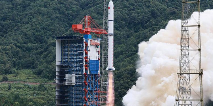 China lanza los satélites de teledetección 35