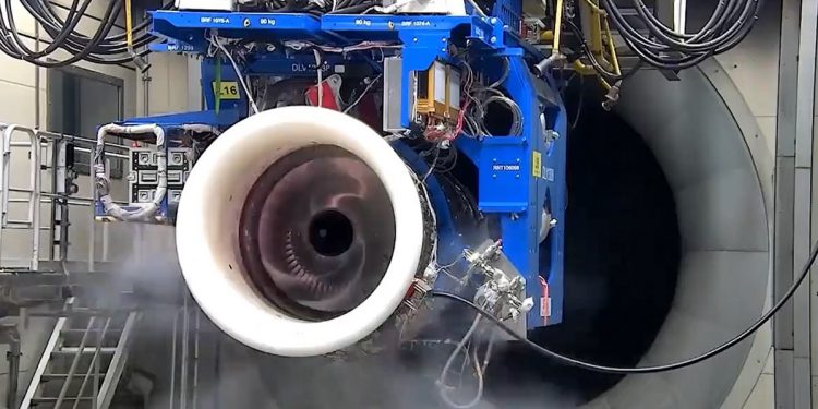 El motor Pearl 700 de Rolls-Royce recibe la certificación de EASA