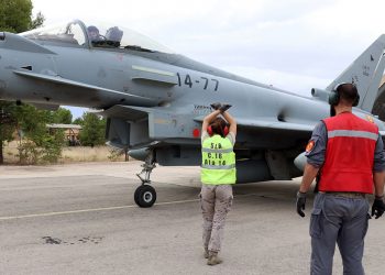 Llegada de un Eurofighter al Ala14