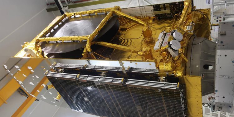 Primer satélite Eurostar Neo de Airbus listo para su envío al sitio de lanzamiento
